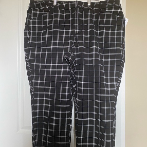 Old Navy Pixie Pull on Pant. NWT. - Picture 4 of 8